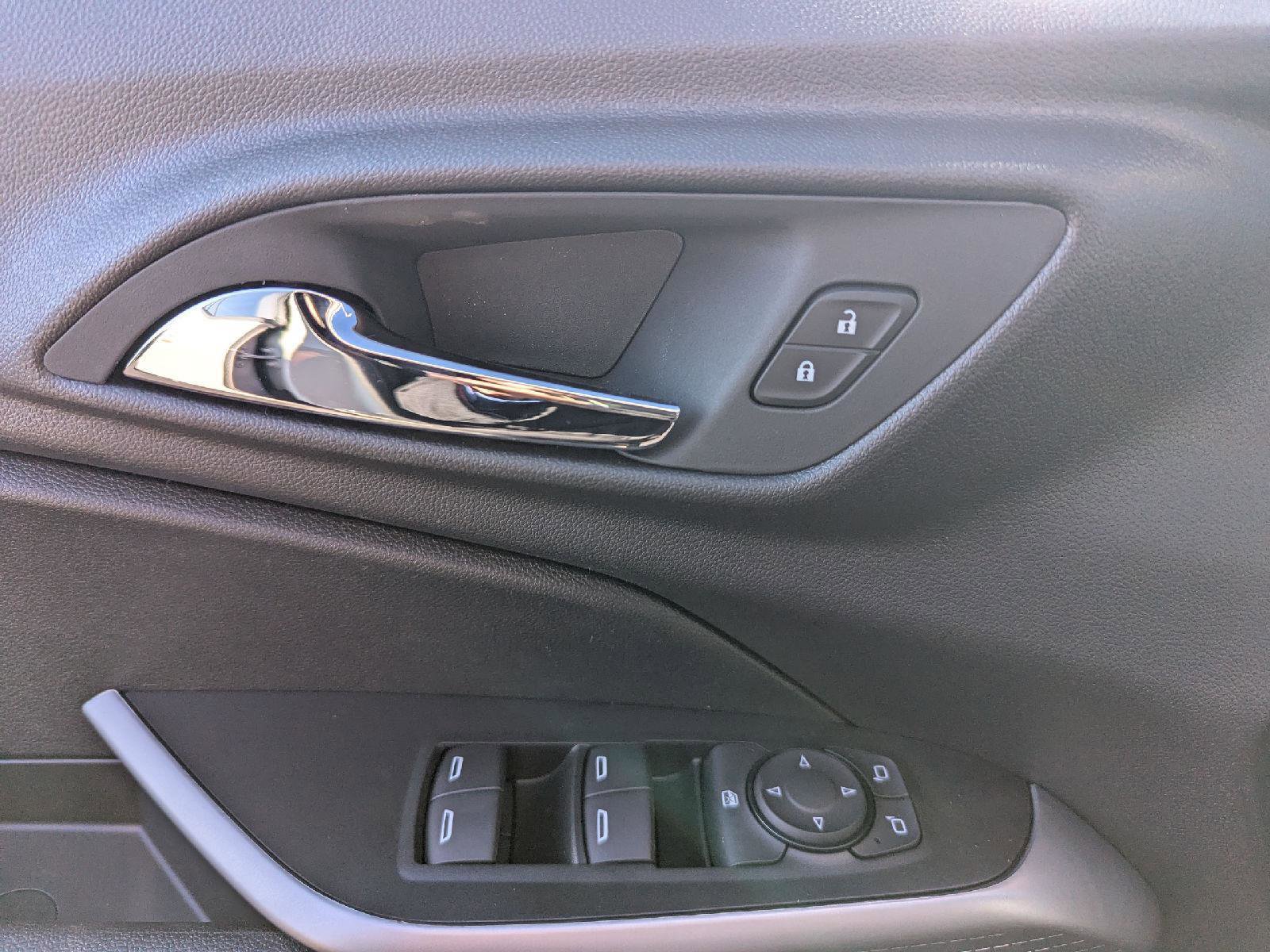 New 2026 Chevrolet Trax RS image 34