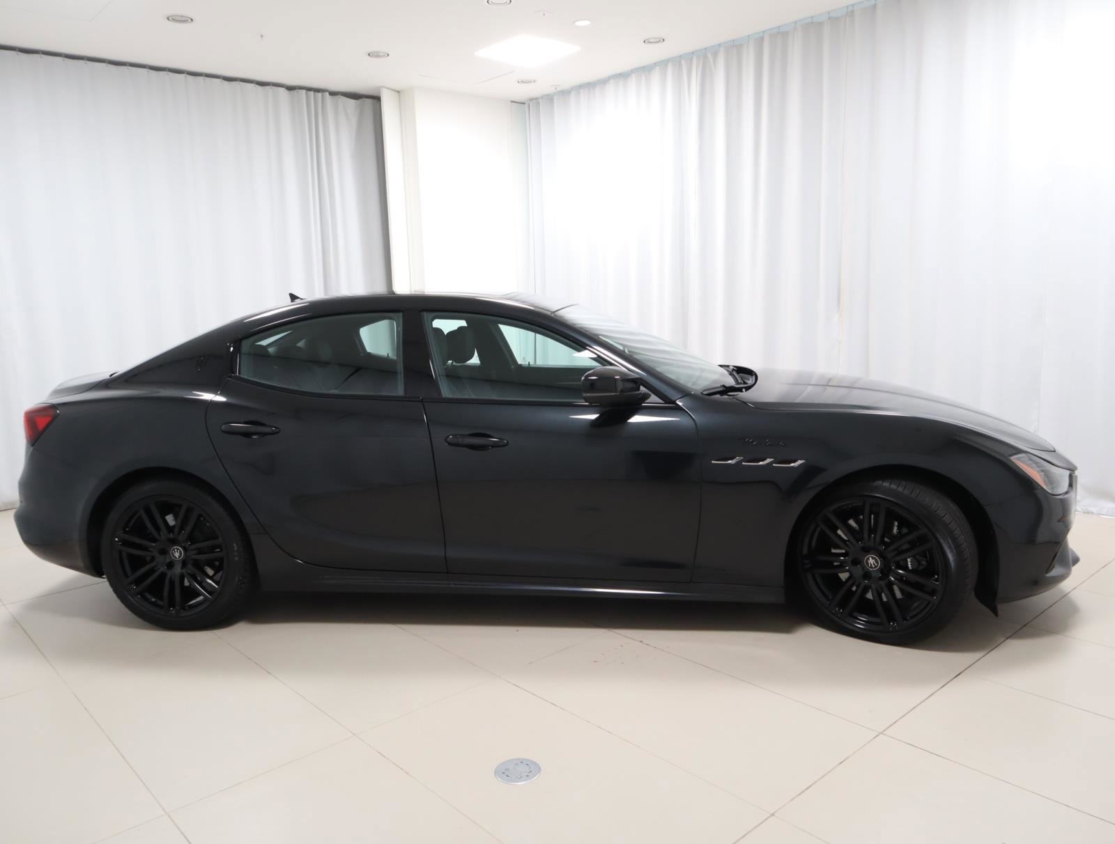 Used 2022 Maserati Ghibli Modena Q4 image 6
