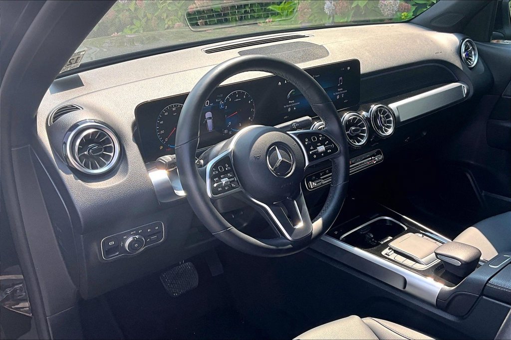 Certified 2023 Mercedes-Benz GLB 250 4MATIC image 13