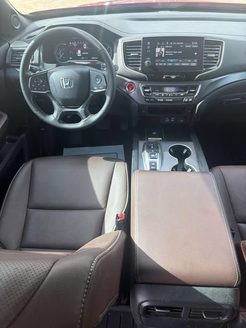 Certified 2025 Honda Passport EX-L image 11