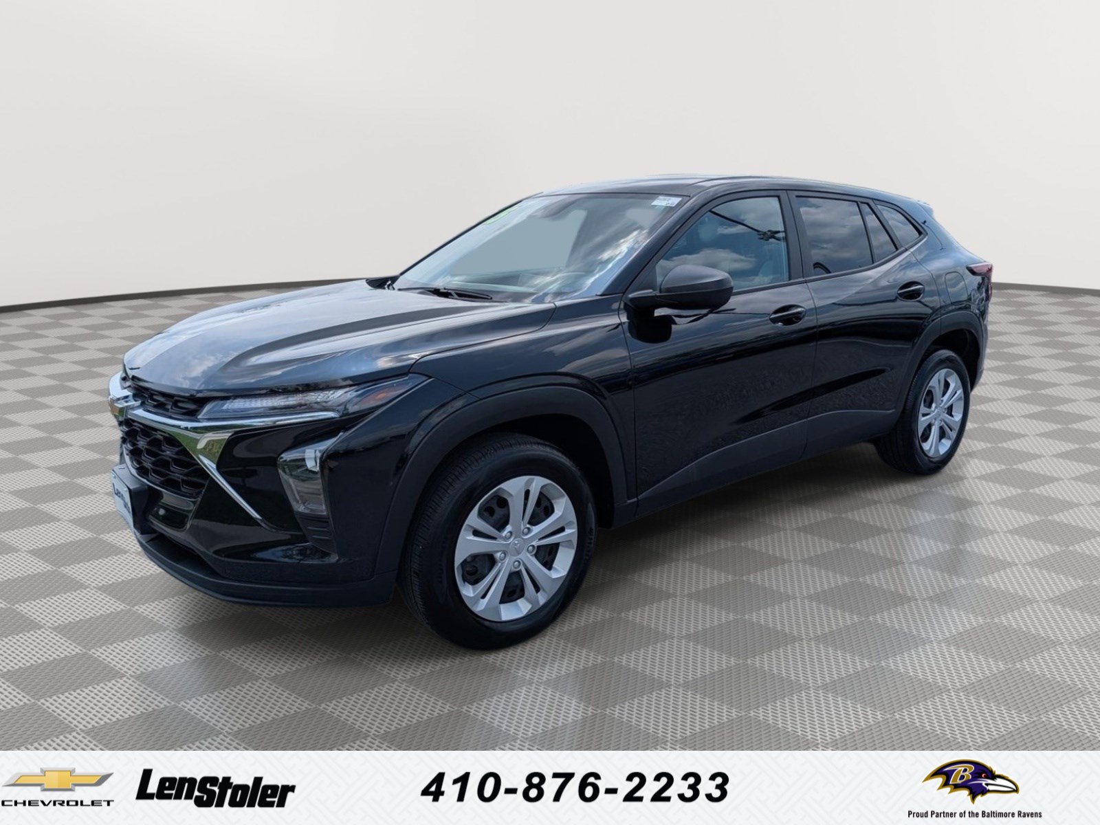 Used 2025 Chevrolet Trax LS FWD image 1