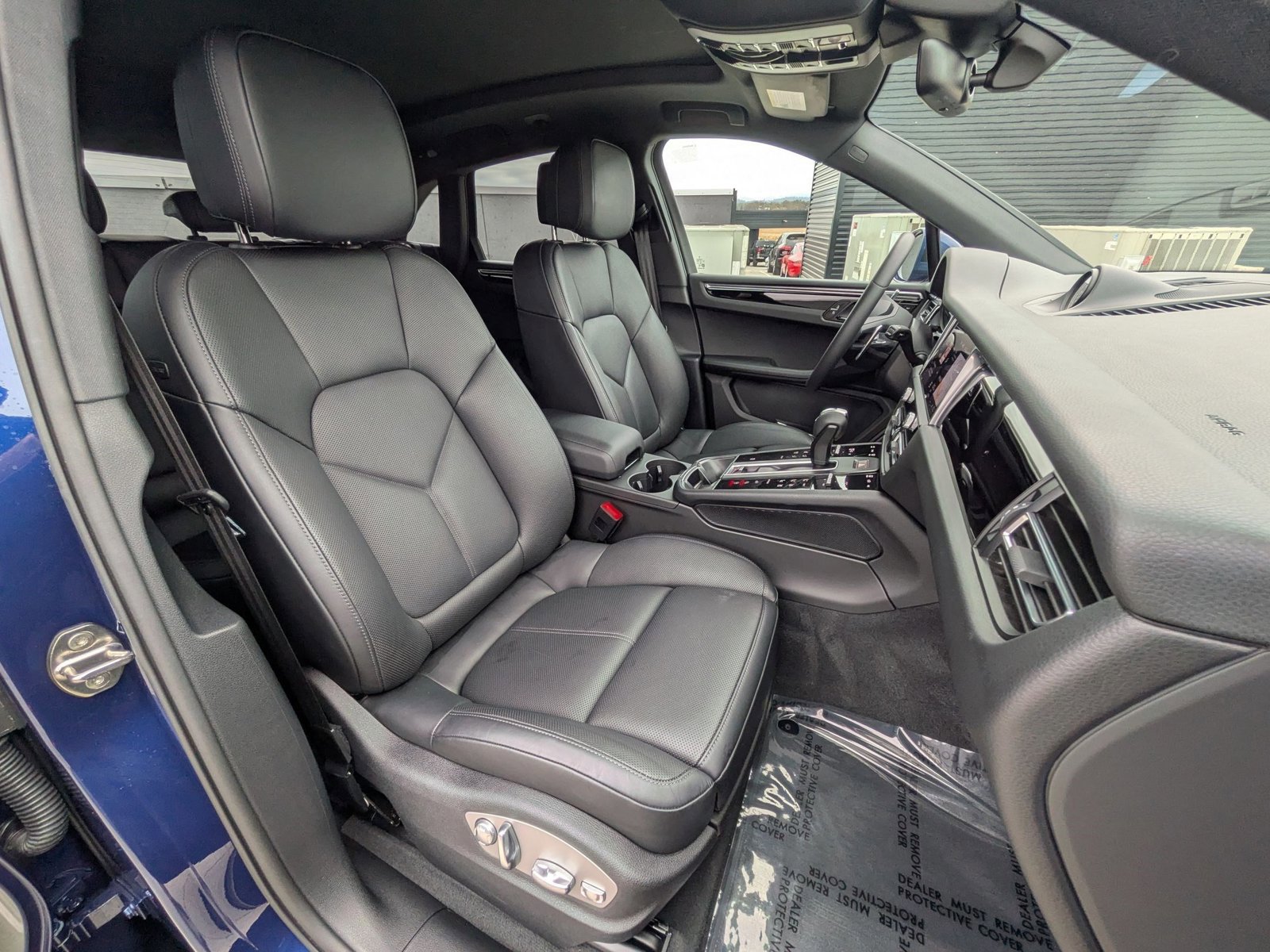 New 2025 Porsche Macan image 25