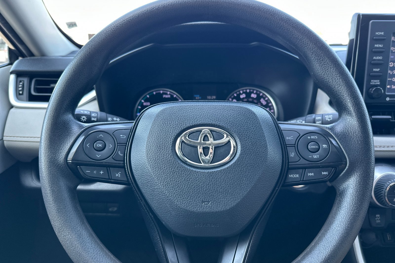 Certified 2021 Toyota RAV4 XLE w/ Convenience Package image 23