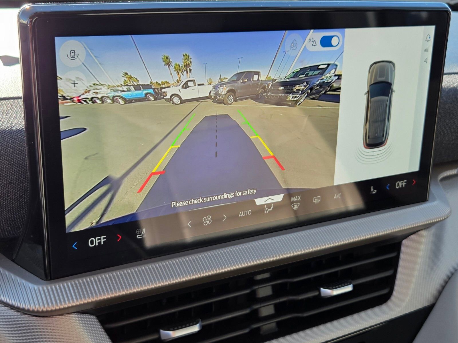 Certified 2025 Ford Explorer Active w/ Active Comfort Package image 24