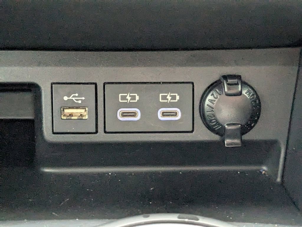 Used 2023 Toyota Highlander LE image 24