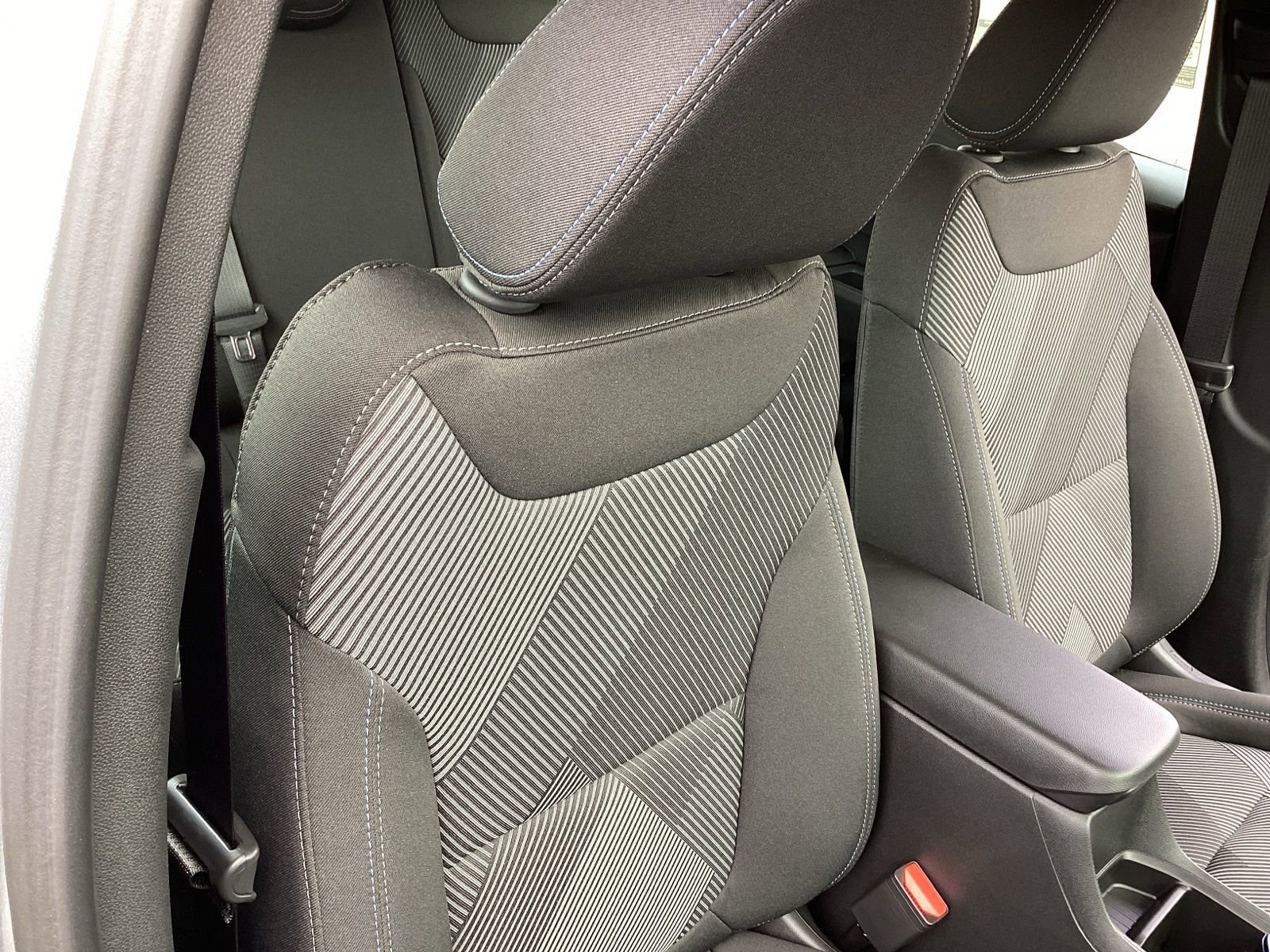 New 2027 Chevrolet Bolt LT w/ Comfort Package image 16