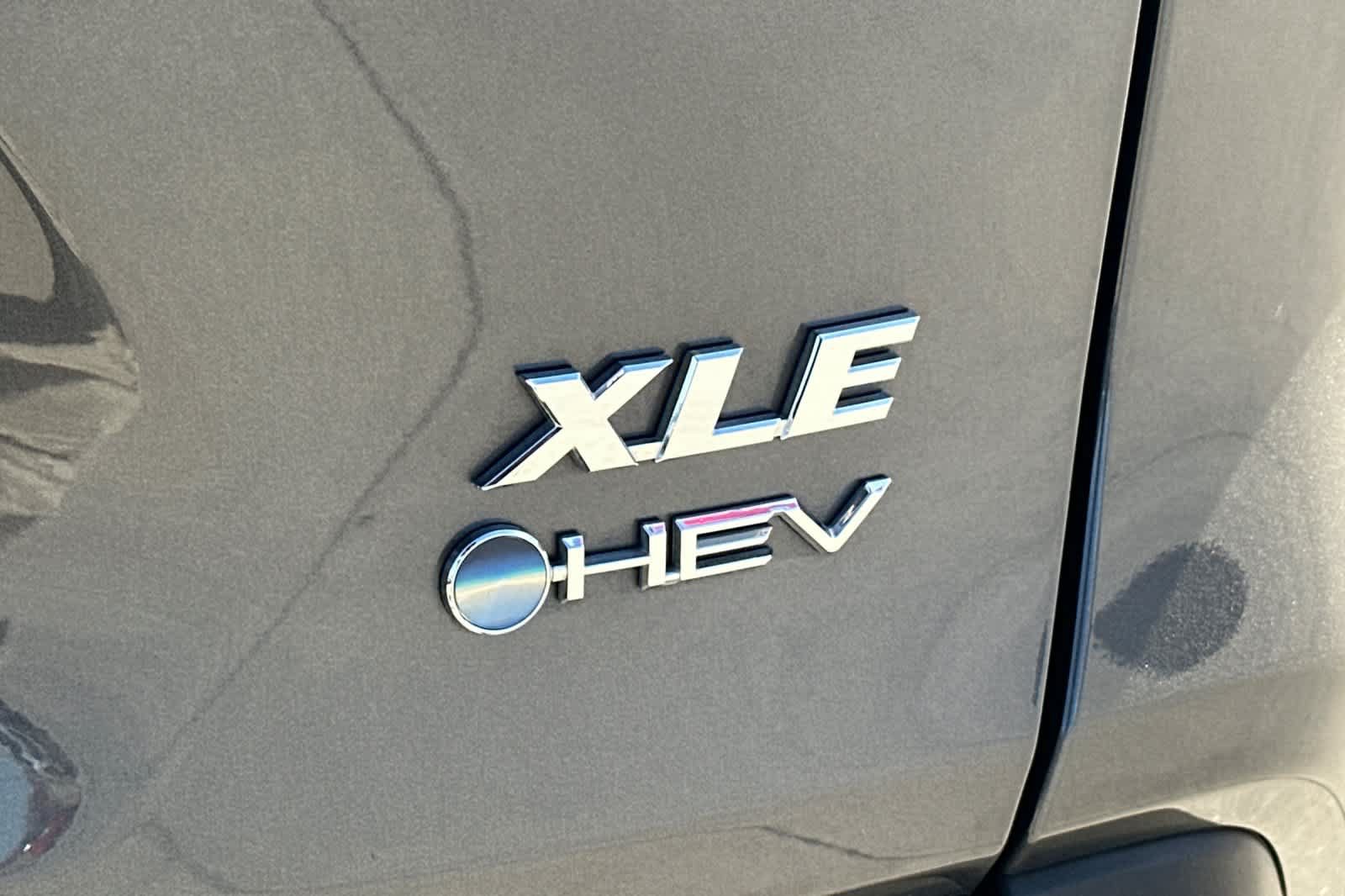 Used 2025 Toyota RAV4 XLE w/ Convenience Package AWD/4WD image 26
