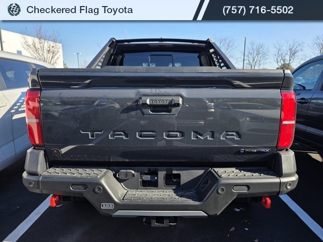 Used 2025 Toyota Tacoma Trailhunter image 5