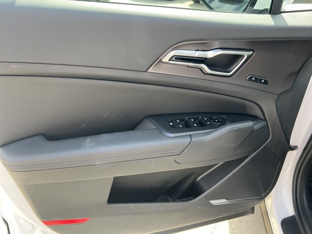 Used 2026 Kia Sportage SX FWD image 11