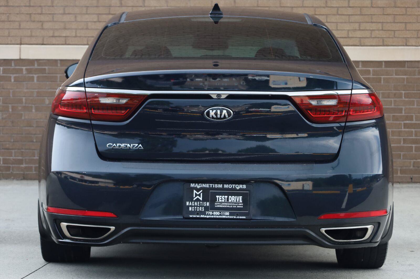 Used 2017 Kia Cadenza Premium FWD image 7