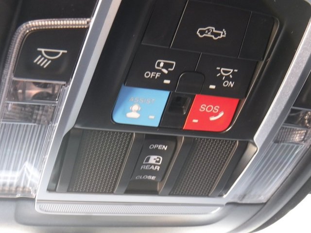 New 2026 RAM 1500 4x4 Crew Cab image 30