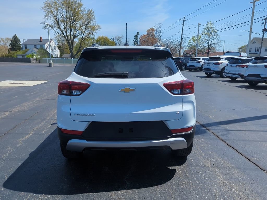 Certified 2023 Chevrolet TrailBlazer LT w/ Convenience Package FWD image 8