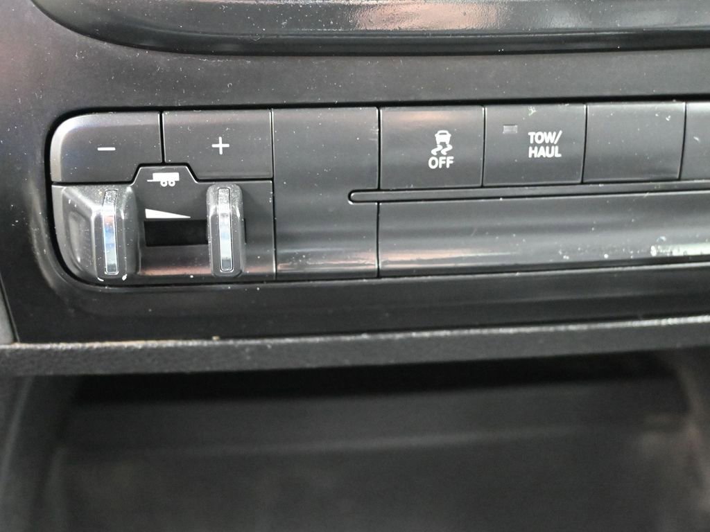 Used 2022 RAM 1500 Tradesman w/ Chrome Appearance Group image 17