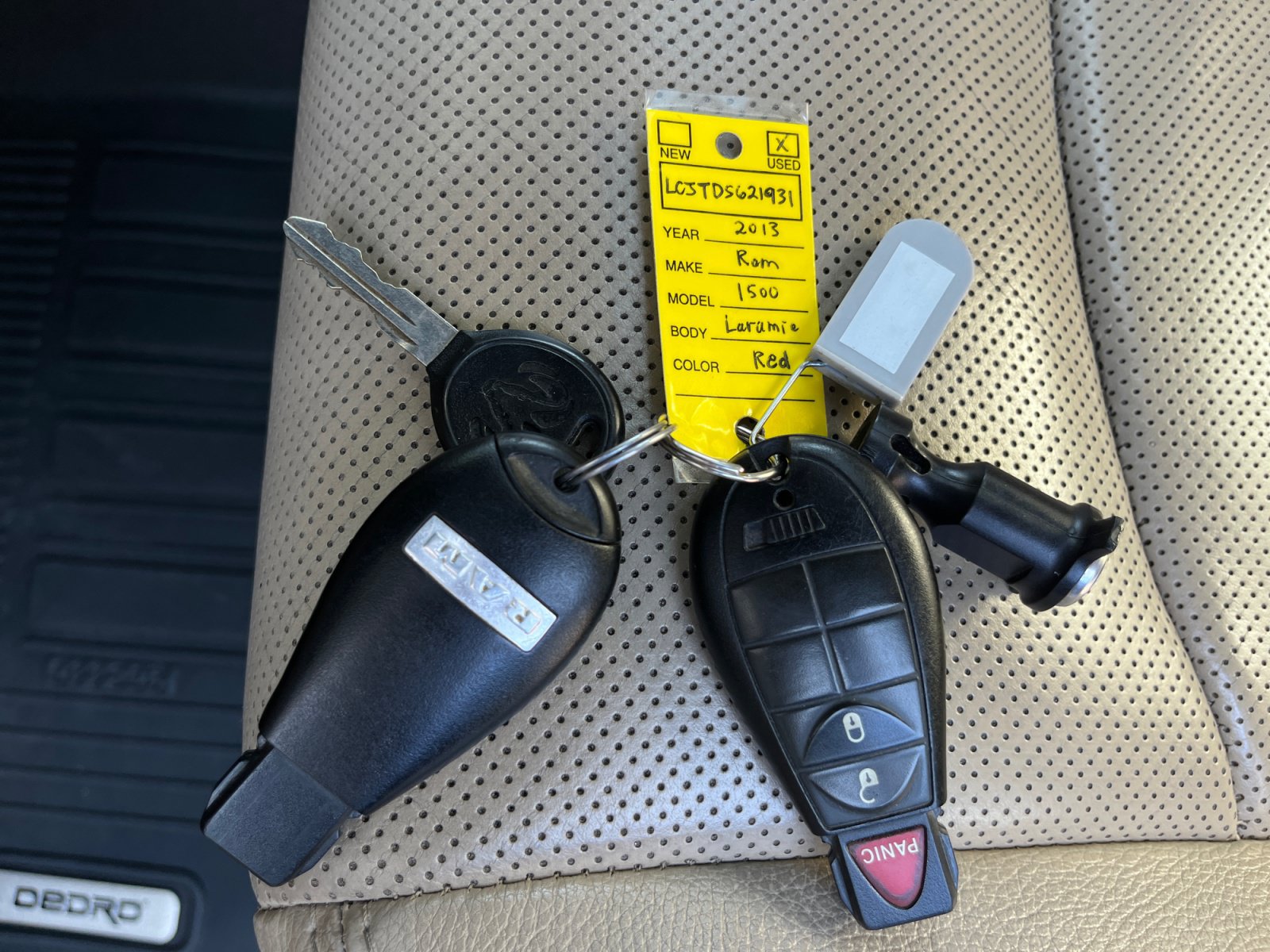 Used 2013 RAM 1500 Laramie w/ Convenience Group AWD/4WD image 30
