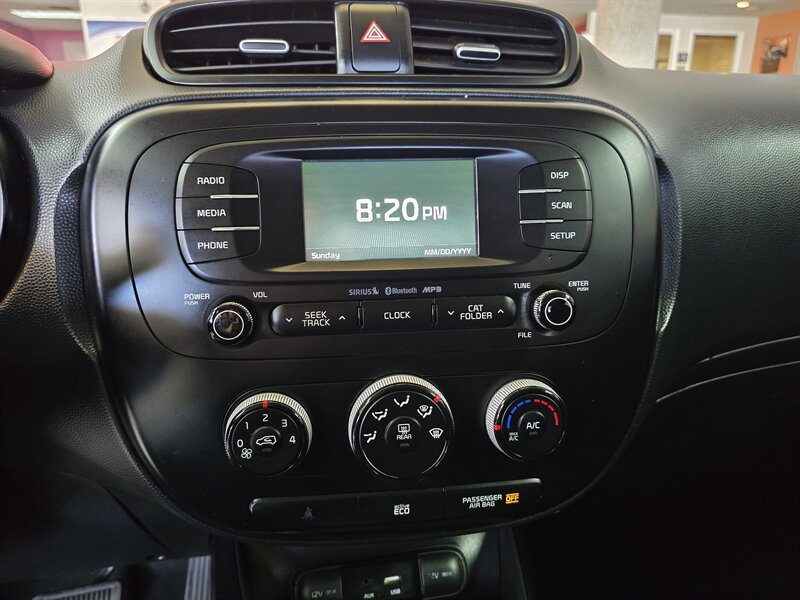 Used 2016 Kia Soul + FWD image 20