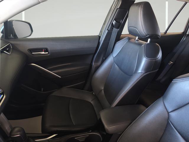 Used 2022 Toyota Corolla Cross XLE w/ Convenience Package FWD image 24