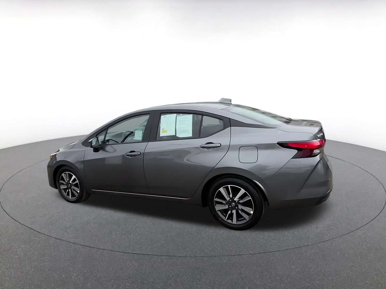 Used 2025 Nissan Versa SV image 10