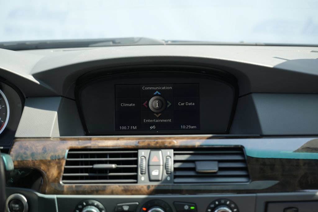 Used 2006 BMW 530xi Sedan AWD/4WD image 38