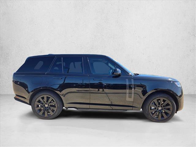 Used 2025 Land Rover Range Rover SE AWD/4WD image 4