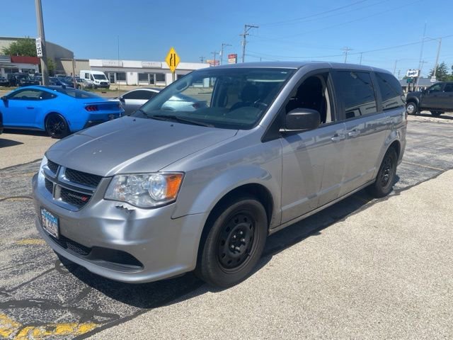 Used 2018 Dodge Grand Caravan SE w/ UConnect Hands-Free Group
