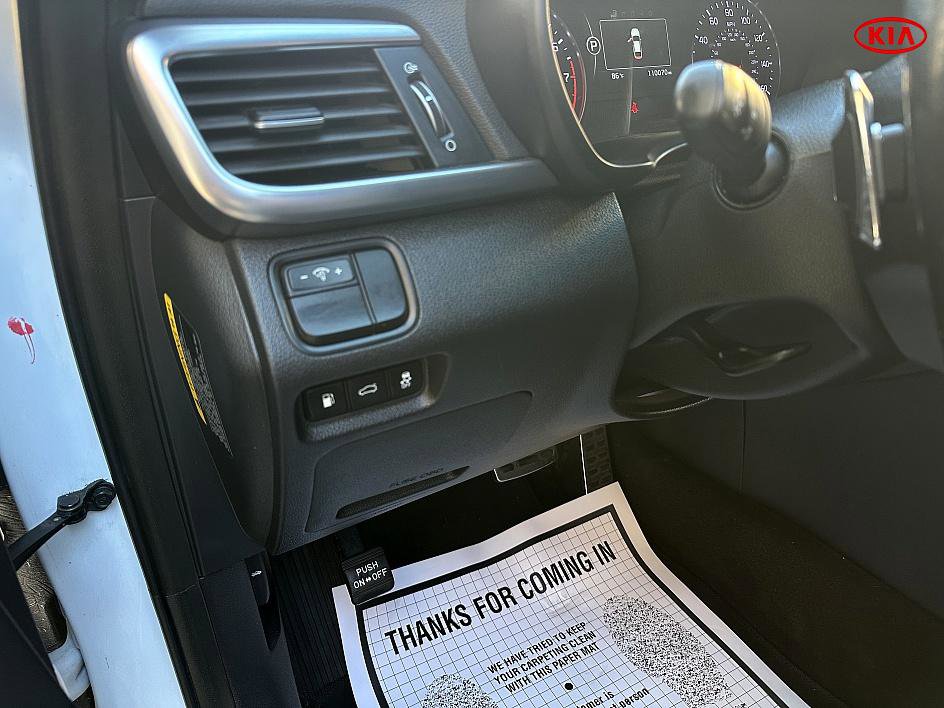 Used 2016 Kia Optima SX image 29