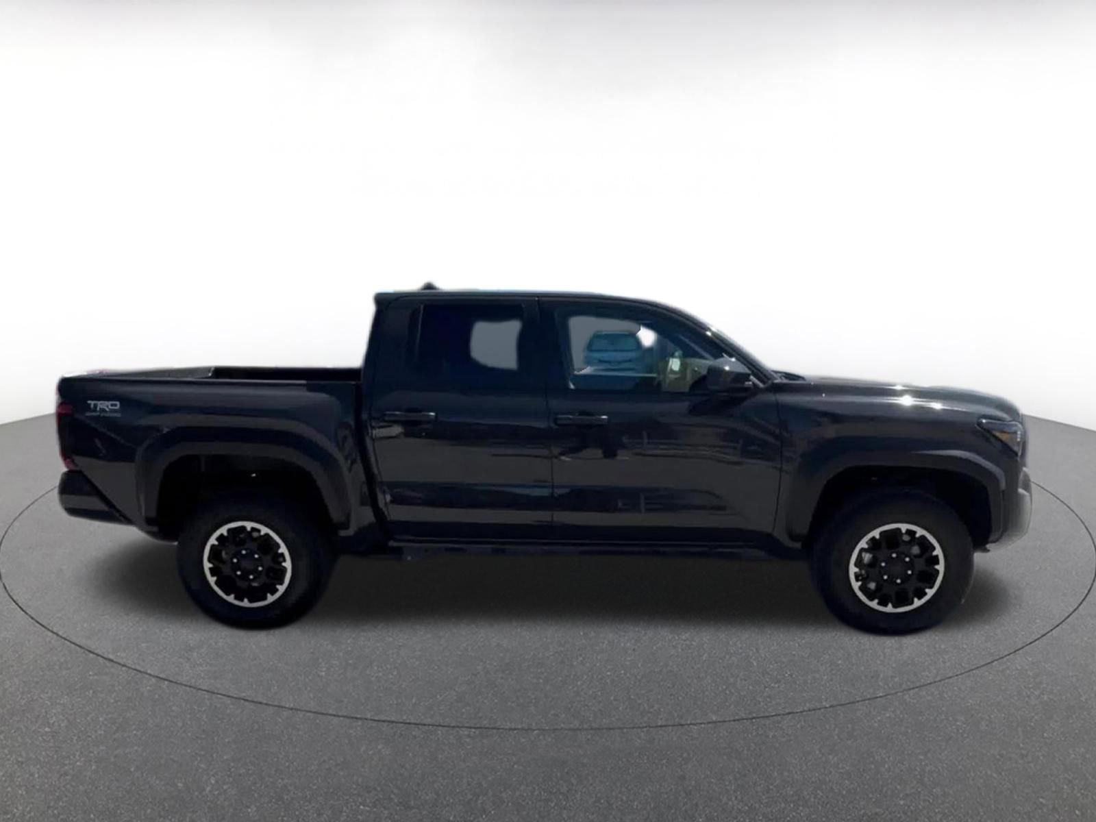 Used 2025 Toyota Tacoma TRD Off-Road image 16