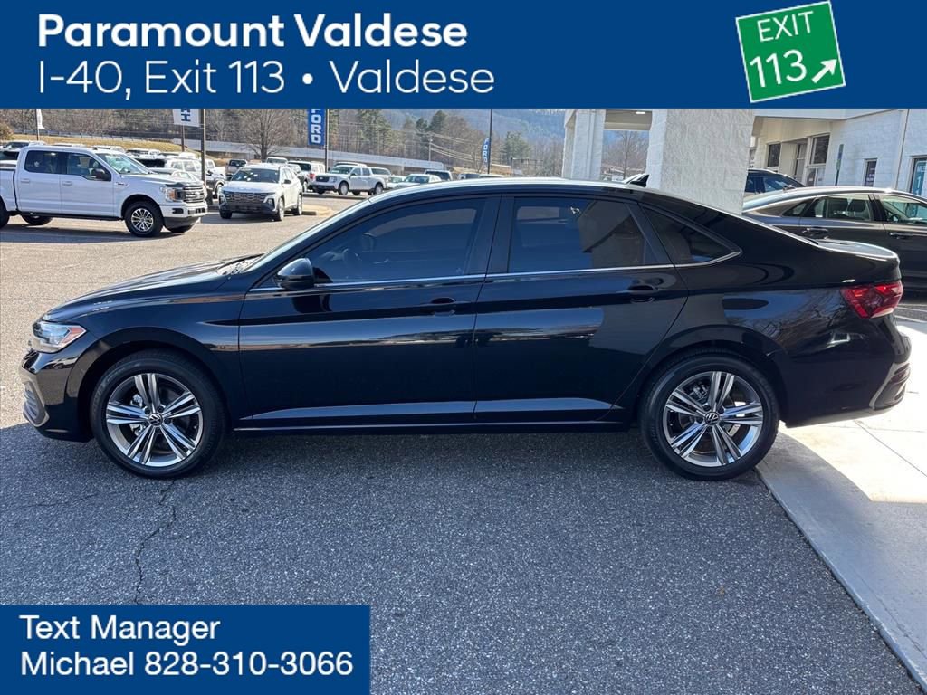 Used 2022 Volkswagen Jetta SE image 24
