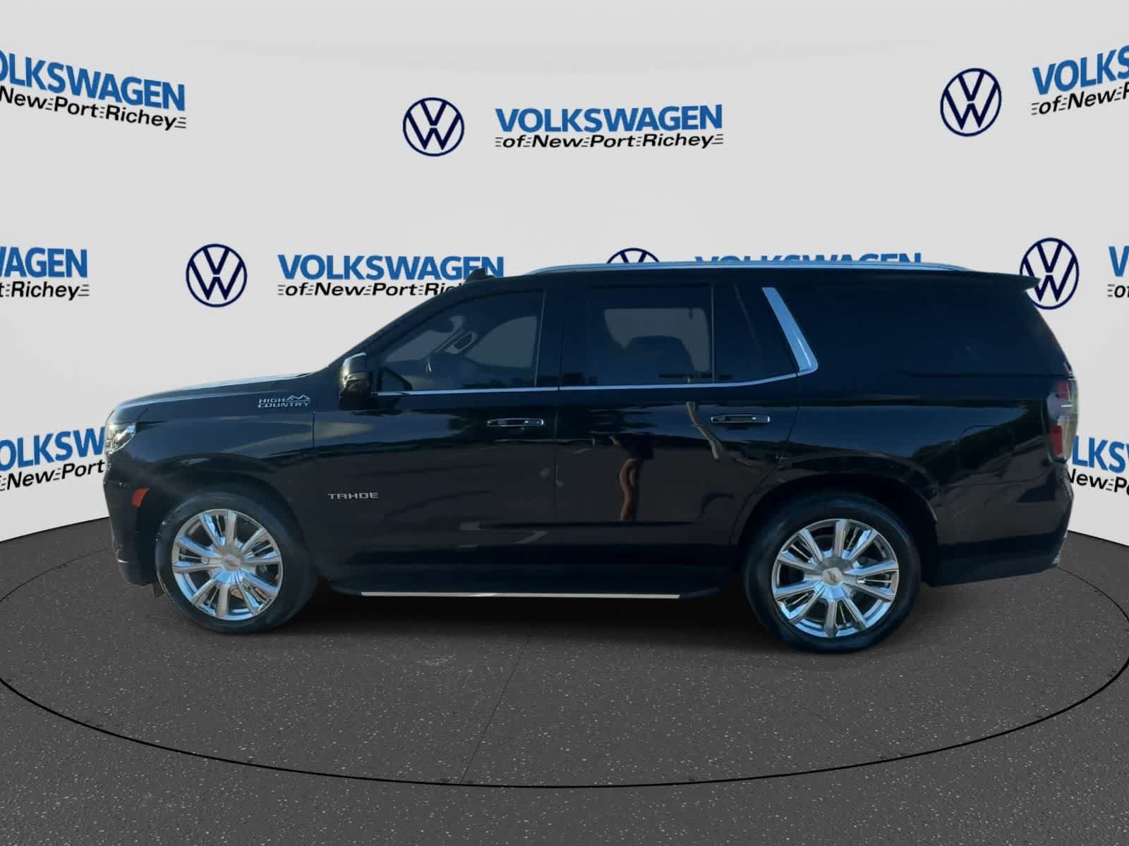 Used 2024 Chevrolet Tahoe High Country w/ Advanced Technology Package AWD/4WD image 5