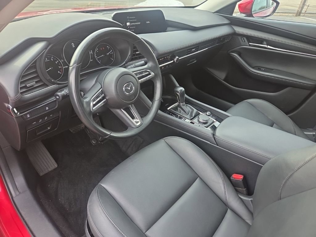 Used 2023 MAZDA MAZDA3 s image 13