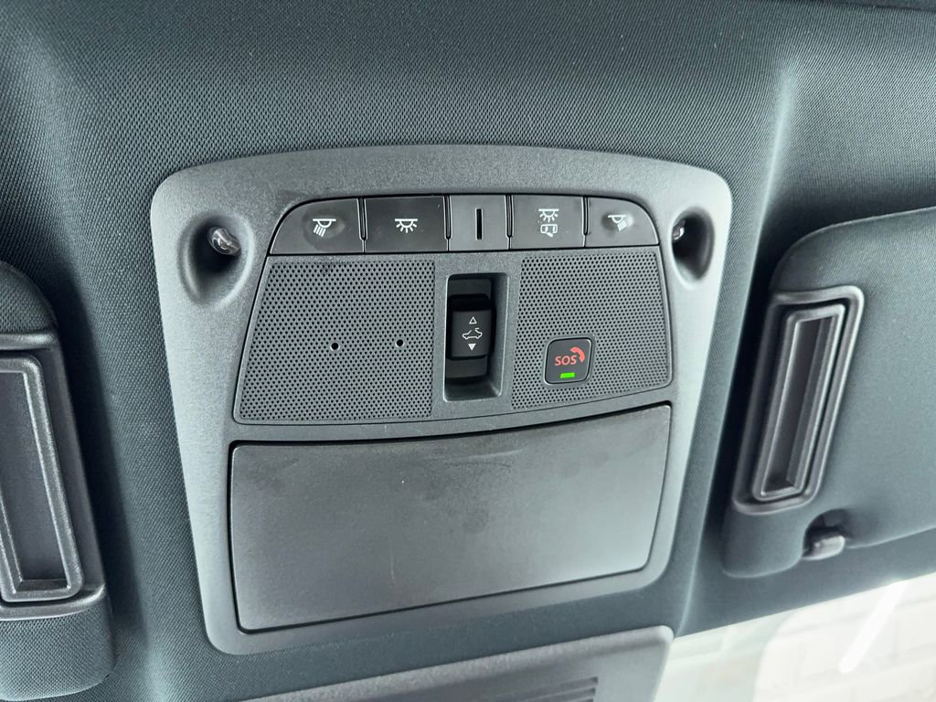 Used 2024 Nissan Armada Platinum w/ Captain's Chairs Package image 34