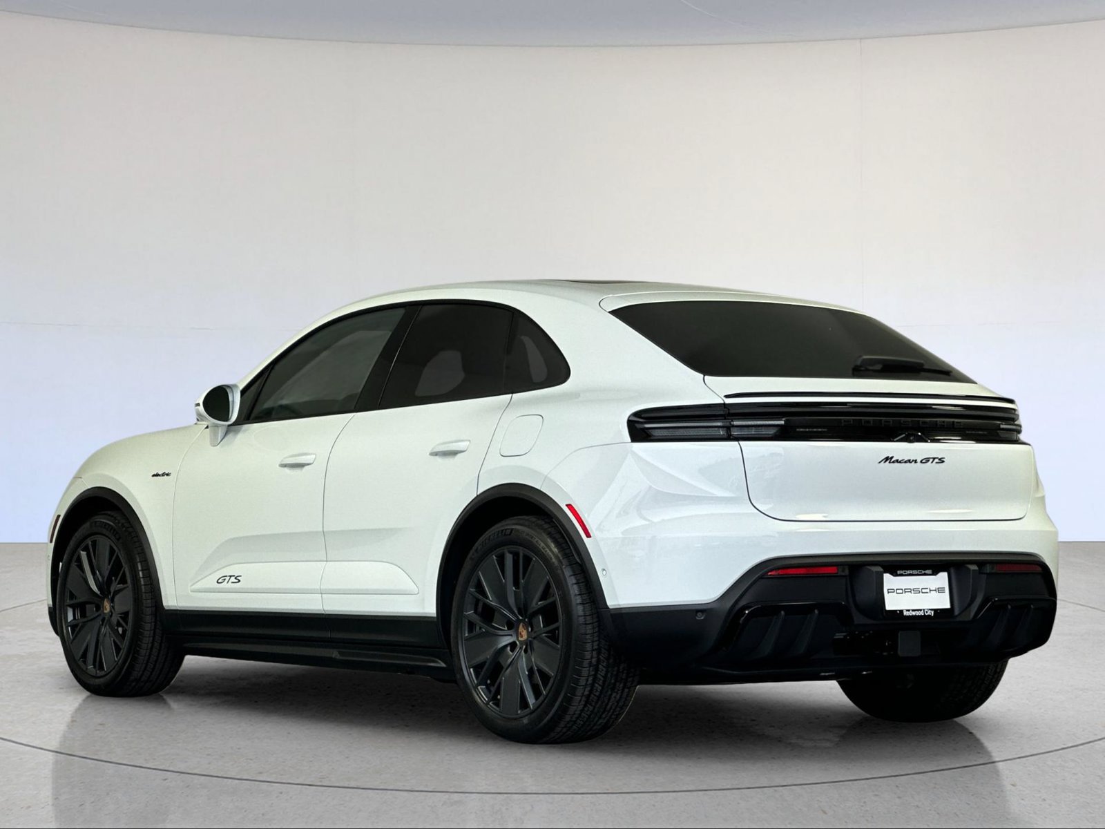 New 2026 Porsche Macan GTS Electric AWD/4WD image 3