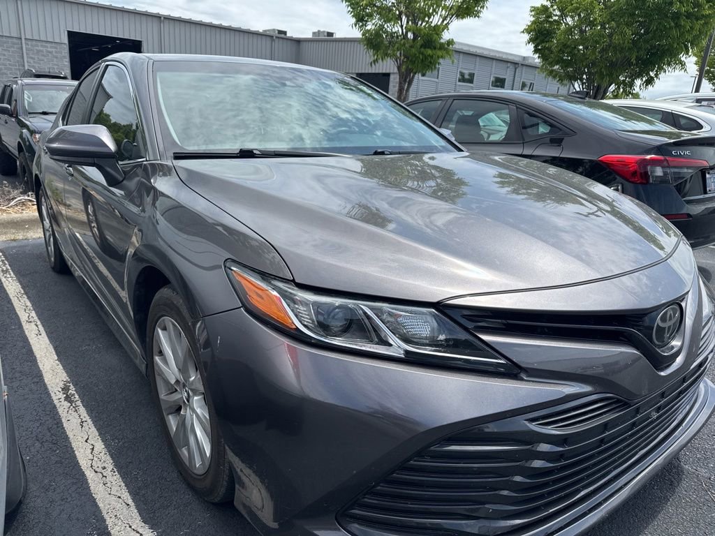 Used 2019 Toyota Camry LE FWD image 2