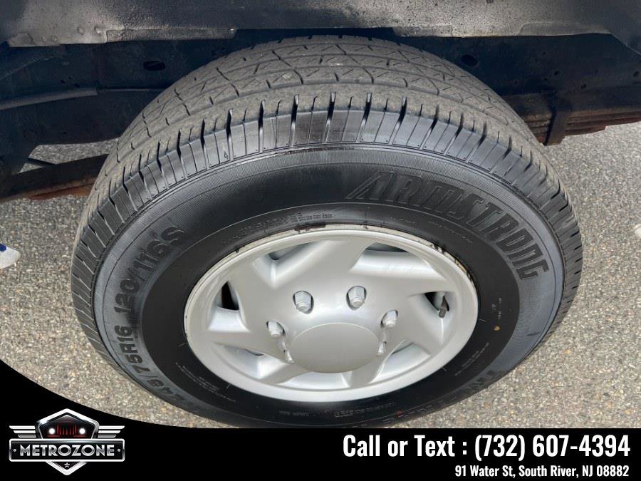 Used 2014 Ford E-350 and Econoline 350 Super Duty w/ Power Group image 34