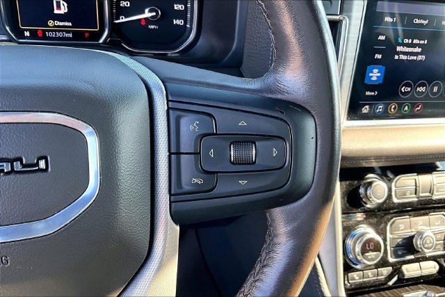 Used 2021 GMC Yukon Denali w/ Denali Premium Package AWD/4WD image 19