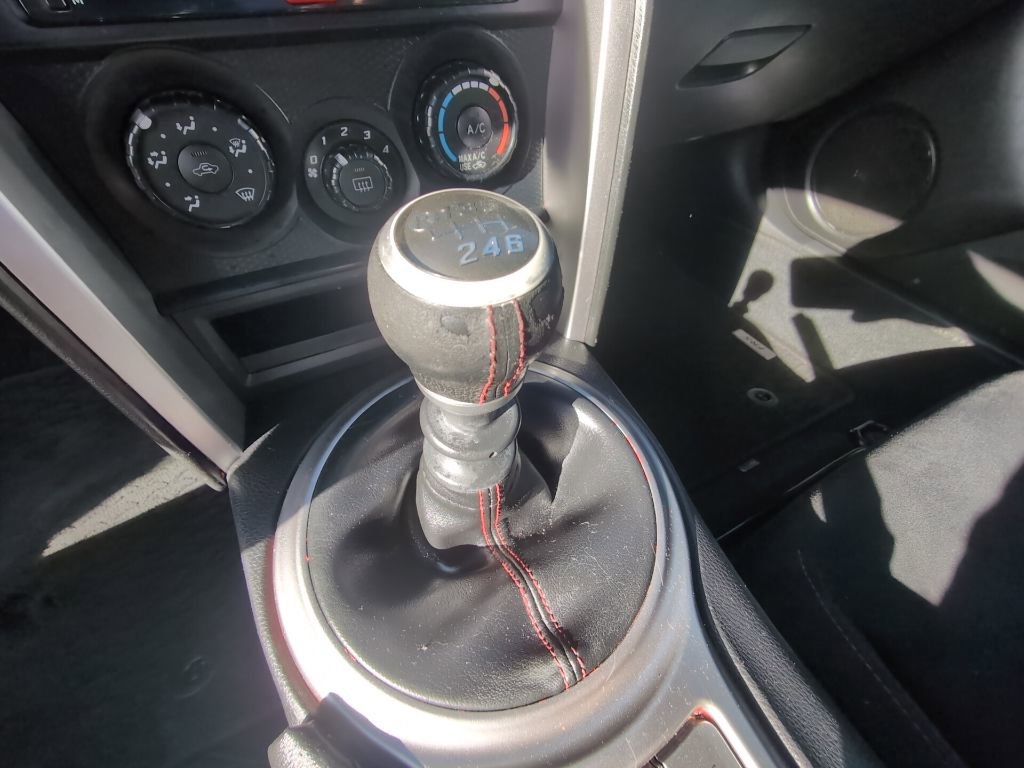 Used 2013 Scion FR-S image 19