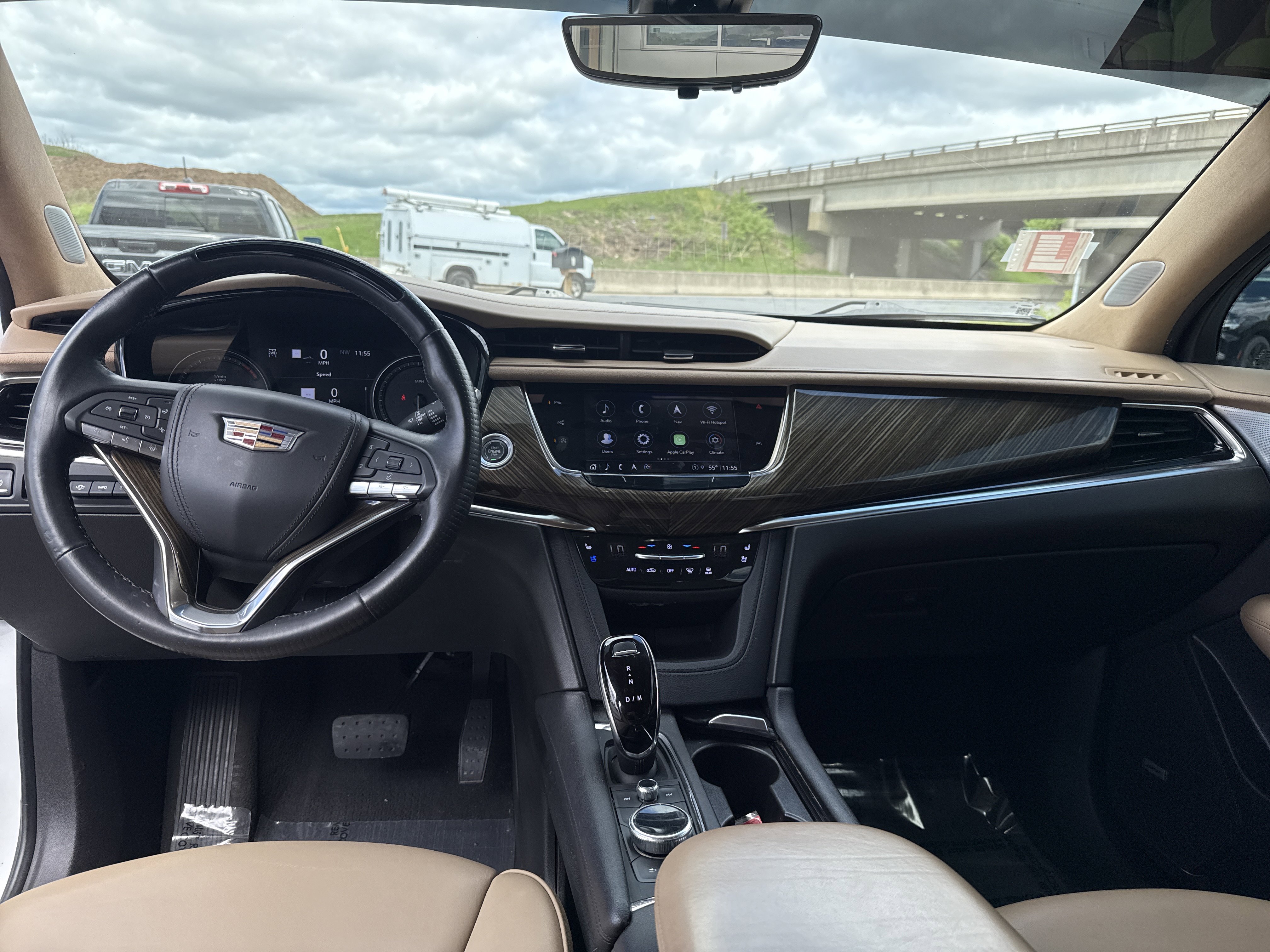 Used 2022 Cadillac XT6 Premium Luxury w/ Platinum Package AWD/4WD image 17