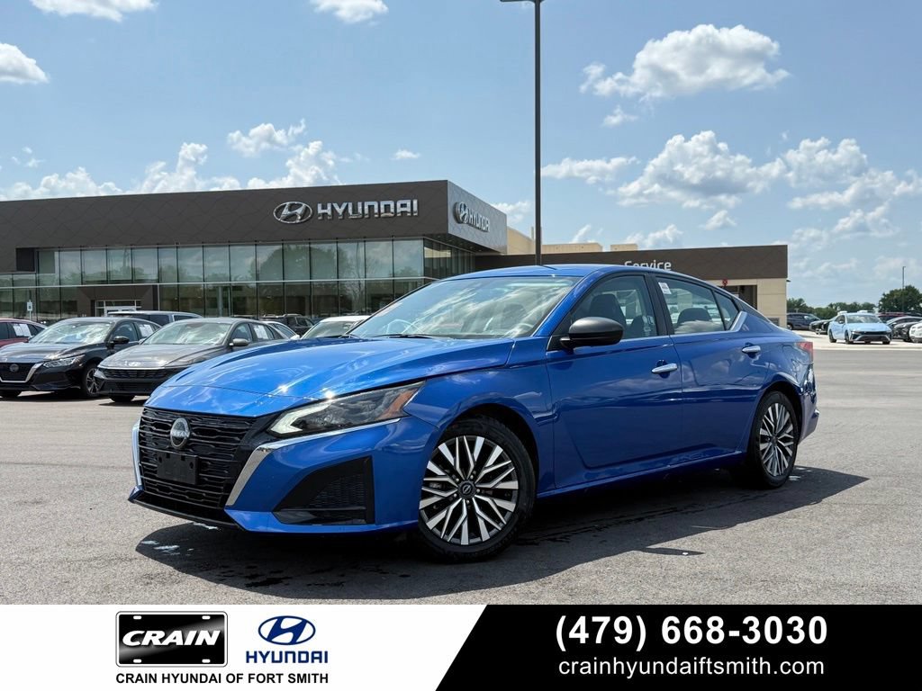 Used 2025 Nissan Altima 2.5 SV