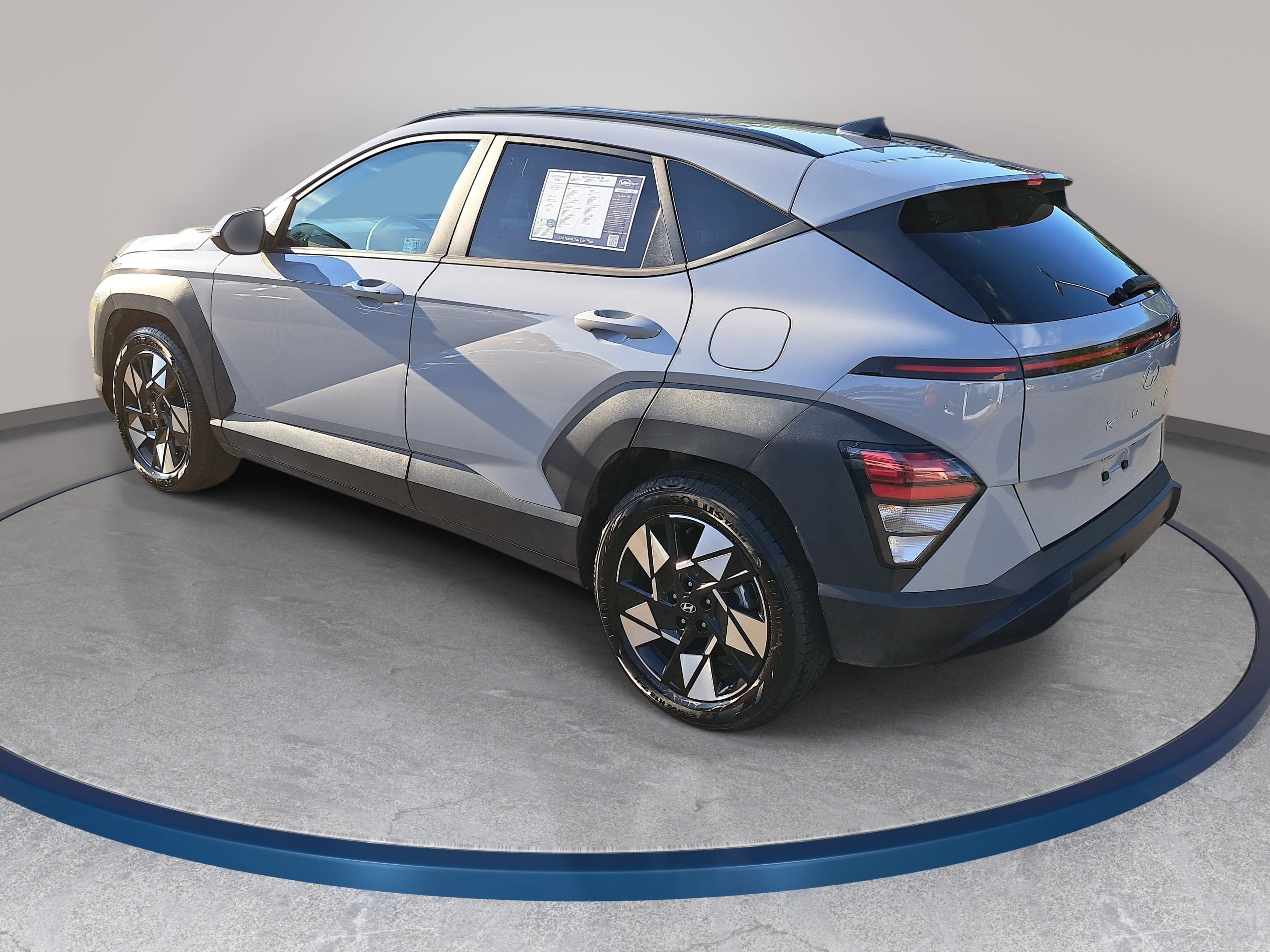 Used 2025 Hyundai Kona SEL FWD image 7