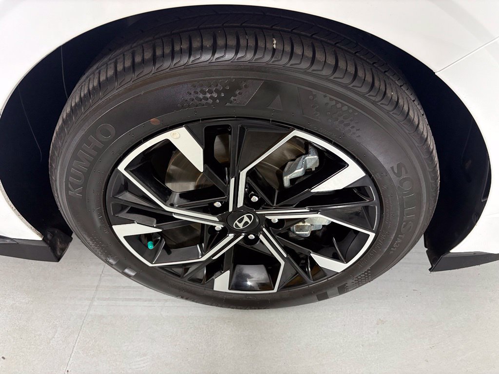 Used 2025 Hyundai Sonata SEL FWD image 11
