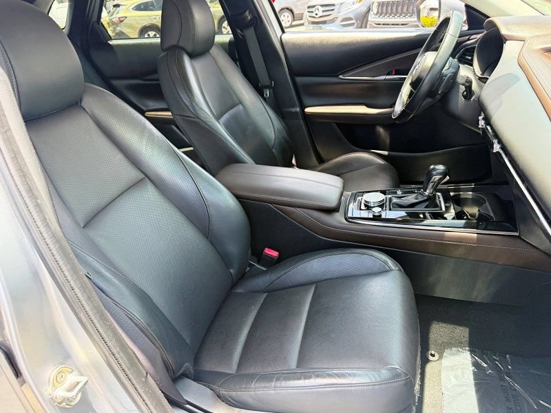 Used 2021 MAZDA CX-30 FWD 2.5 S w/ Premium Package image 16