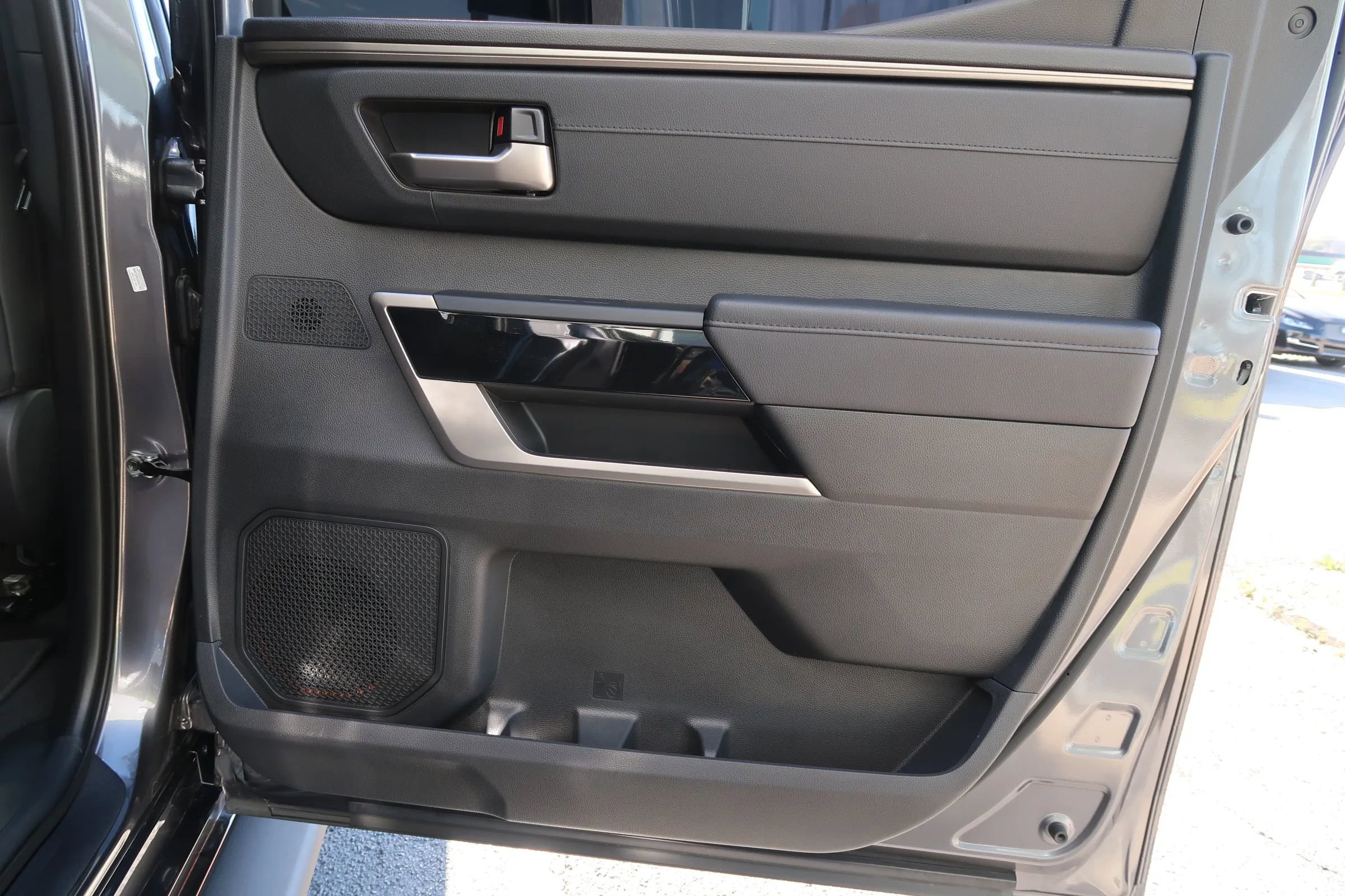 Used 2025 Toyota Tundra Limited image 51