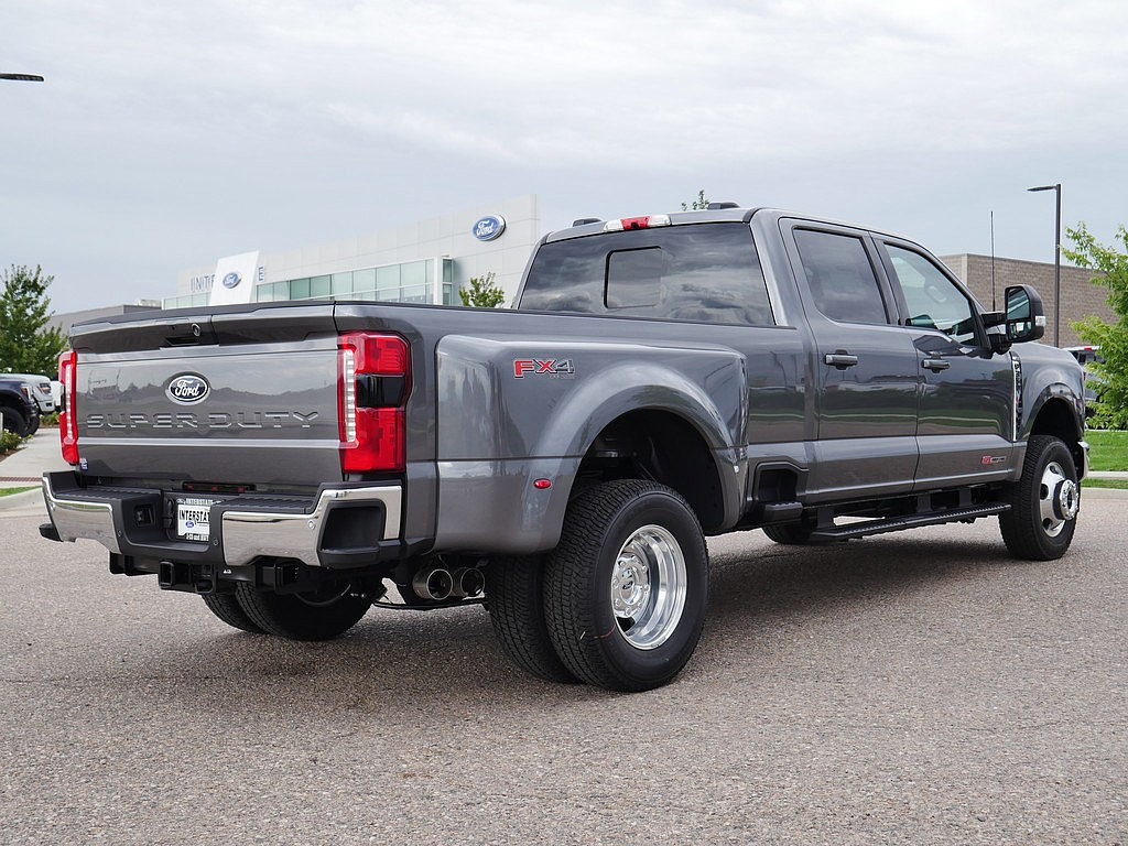 New 2027 Ford F350 XLT w/ XLT Premium Package AWD/4WD image 5
