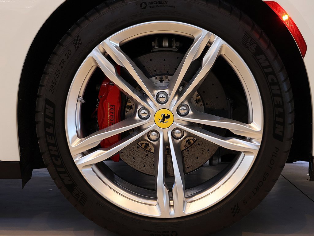 Certified 2018 Ferrari GTC4Lusso image 67
