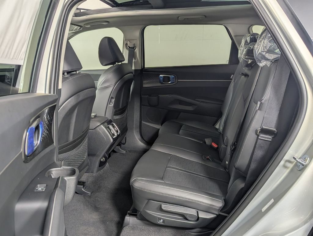 New 2026 Kia Sorento S w/ S Panoramic Sunroof Package FWD image 21