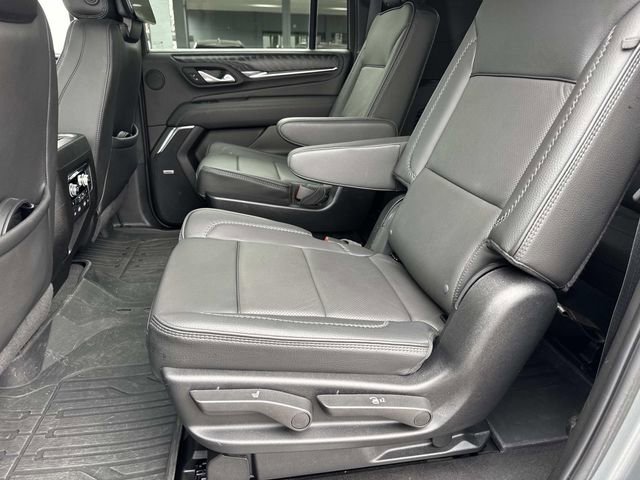 Used 2024 GMC Yukon XL Denali w/ Denali Reserve Package image 17