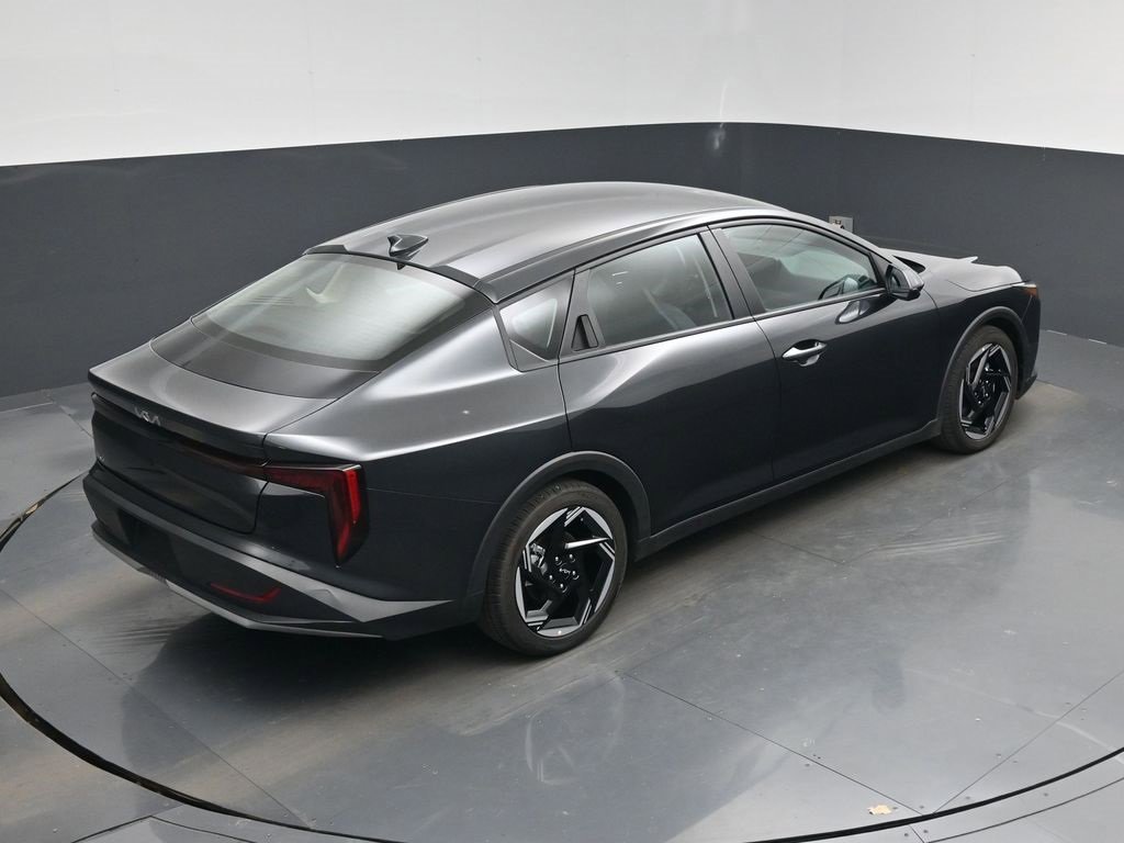 Certified 2025 Kia K4 EX image 9