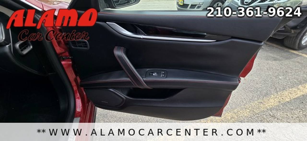 Used 2017 Maserati Ghibli S Q4 AWD/4WD image 18