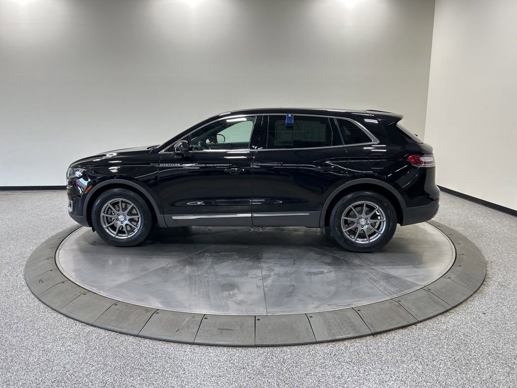 Used 2019 Lincoln Nautilus Select image 9