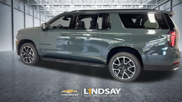 New 2026 Chevrolet Suburban RST w/ Comfort Package AWD/4WD image 7