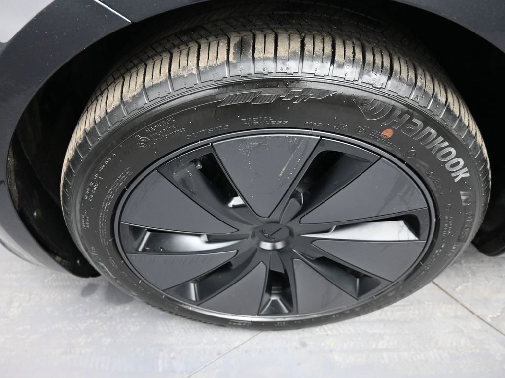 Used 2025 Tesla Model 3 Long Range image 14
